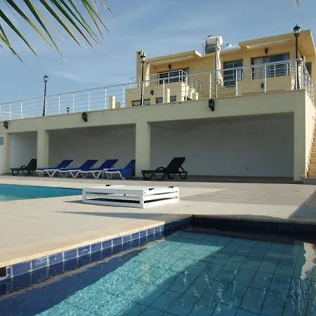 Villa Sunset With Spacious Private Pool Area, Plus, Bbq, Wifi Internet Tv Villa Agios Amvrosios (Kyrenia)
